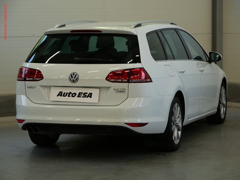 Volkswagen Golf (2016) 2.0 TDi, ČR, DSG, LED, navi - fotka 4 z 21