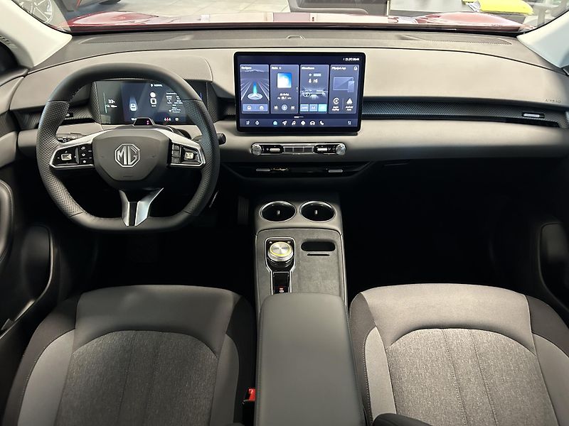 MG MGS5 EV (2026) Emotion 64kWh 170kW DEMO - fotka 6 z 8