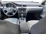 Škoda Superb (2012) 2.0 TDi, Ambition - náhled 8