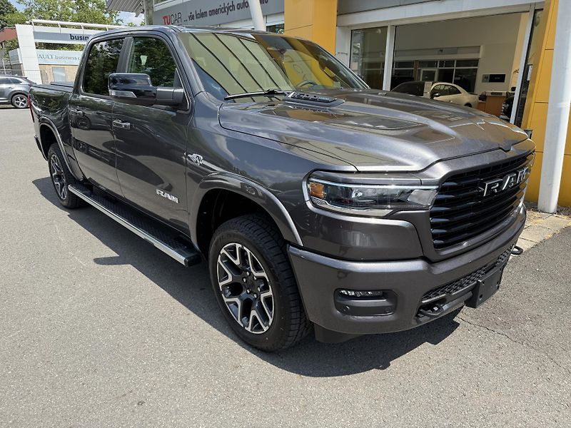 RAM 1500 5,7 HEMI Laramie Rambox - fotka 7 z 60