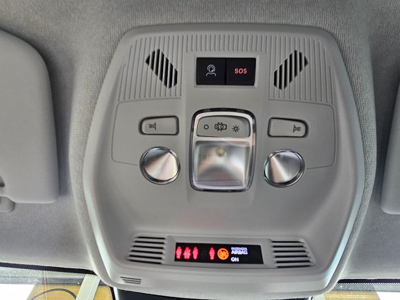 Opel Frontera (2026) Edition Hybrid 1.2 TURBO 110k - fotka 12 z 17