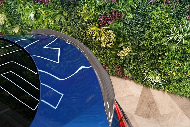 Mercedes-Benz Třídy C (2022) 63s*AMG*CERAMIC*HUD*CARBON*360 - fotka 10 z 44