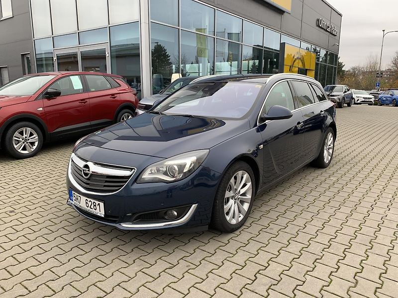 Opel Insignia (2014) Sports Tourer Cosmo 2.0CDTi  - fotka 2 z 45
