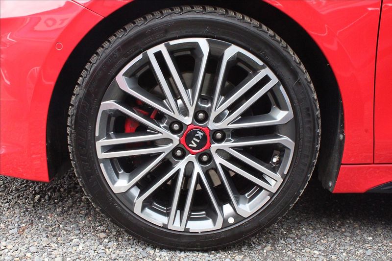 Kia ProCeed 1,6 TGDI  ČR,GT,AUTOMAT,ZÁRUKA - fotka 31 z 35