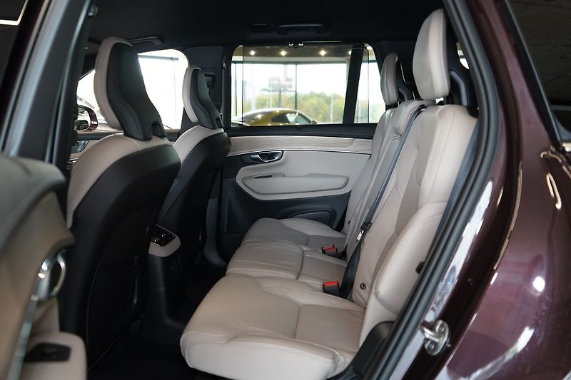 Volvo XC90 T8 PLUS Bright, Vzduch, 360° - fotka 44 z 50