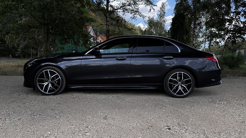 Mercedes-Benz Třídy C (2023) C220d, AMG, ZÁRUKA, TOP VÝBAVA - fotka 4 z 16