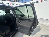 Volkswagen Touran (2015) 2.0 TDI se. knížka 7 míst - náhled 24