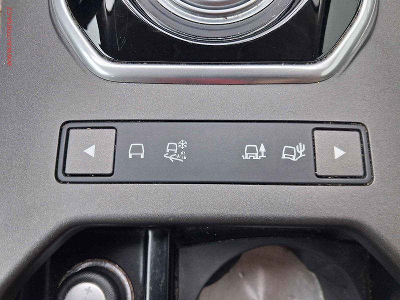Land Rover Range Rover Evoque (2014) 2.2 TD4 4x4, Pure, AT, bixen - fotka 13 z 20