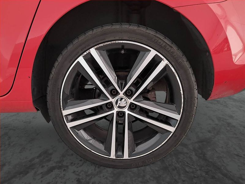 Škoda Rapid (2015) Spaceback 1.6 TDI, ČR,1.maj - fotka 15 z 18