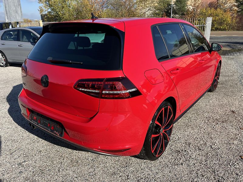 Volkswagen Golf (2016) GTD 2.0 TDI DSG 135 KW - fotka 7 z 25