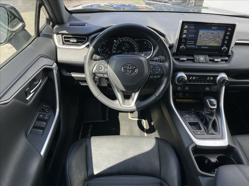 Toyota RAV4 2,5 Hybrid e-CVT Selection NAV - fotka 7 z 23