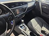 Toyota Auris 1,6 97 KW Automat kamera navi - náhled 13