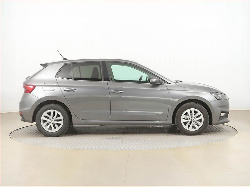 Škoda Fabia (2023) Style 1.0 TSI, ČR,1.maj - fotka 6 z 15