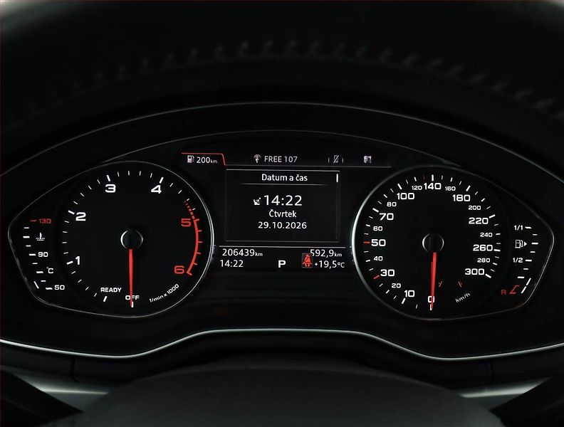 Audi A4 (2017) 2.0 TDI, Automat, Serv.kniha - fotka 9 z 18