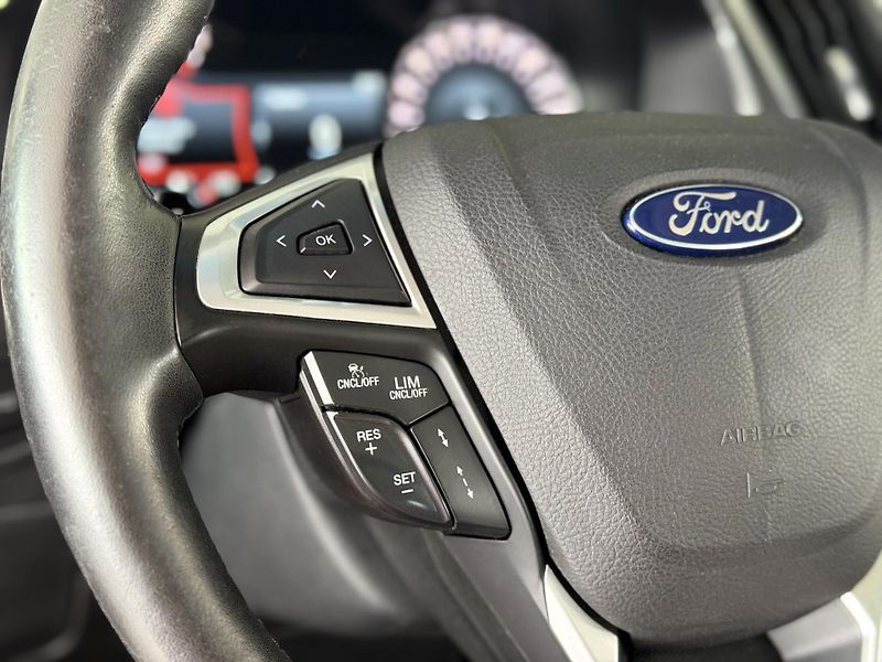 Ford Edge 2,0Bi-TDCi 4x4*REZERVACE! - fotka 29 z 43