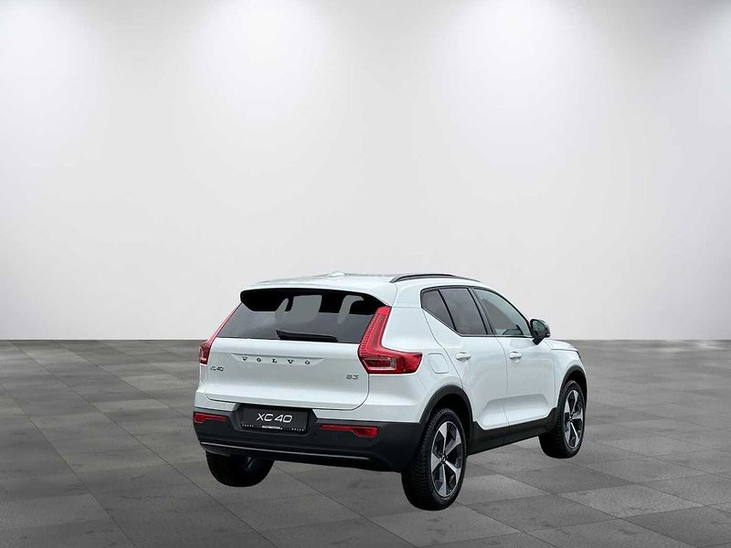 Volvo XC40 (2026) B3 FWD PLUS DARK,HARMAN KARDON - fotka 5 z 19