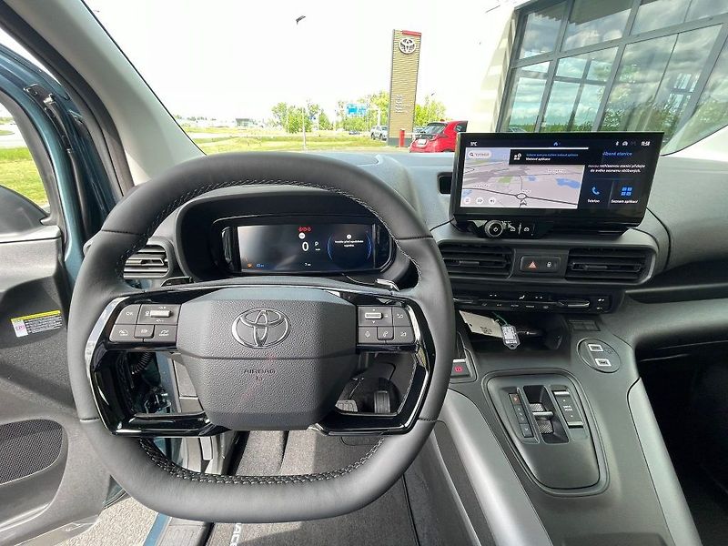 Toyota ProAce City Verso 1.5 D-4D A/T VIP 7S - fotka 14 z 29