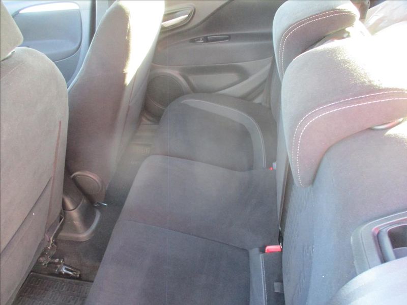 Fiat Punto 1,2 i, aut.klima,servis,1.maj, - fotka 13 z 33