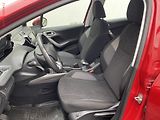 Peugeot 2008 (2018) 1.6 HDi, 2.maj,ČR, GT Line - náhled 9