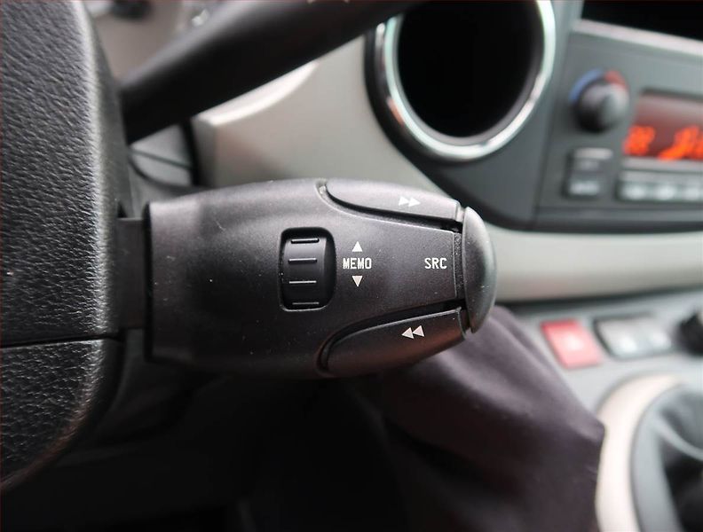 Citroën Berlingo (2014) 1.6 HDi, 5Míst, ČR - fotka 18 z 18