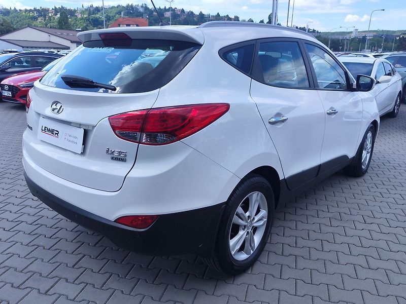 Hyundai ix35 1.7 CRDI/85kW trikolor - fotka 5 z 26