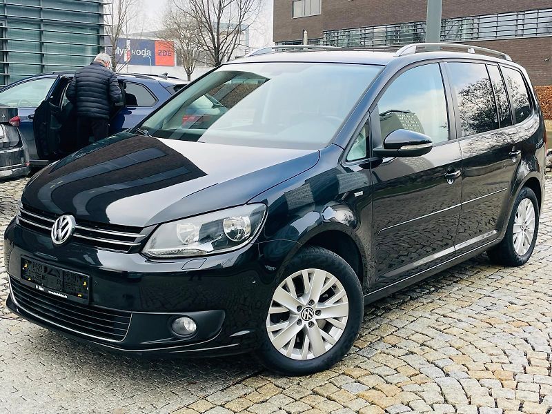 Volkswagen Touran 1.4TSI VÝHŘEV SERVISKA TAŽNÉ - fotka 3 z 46