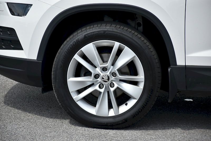 Škoda Karoq (2020) 125 LET 1.5 TSI 110kW - fotka 32 z 32