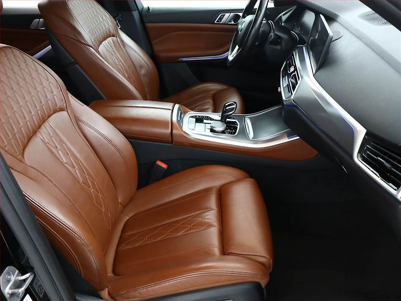 BMW X5 (2021) xDrive30d - fotka 7 z 18