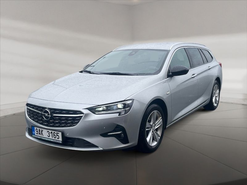 Opel Insignia 2,0 CDTI Elegance 4x4 AT - fotka 3 z 11