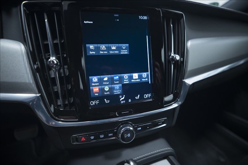 Volvo S90 2,0 D4 NAVI KAMERA 4x VÝHŘEV - fotka 33 z 42