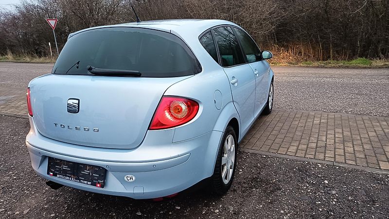 Seat Toledo (2006) 2.0 103kw  - fotka 30 z 31
