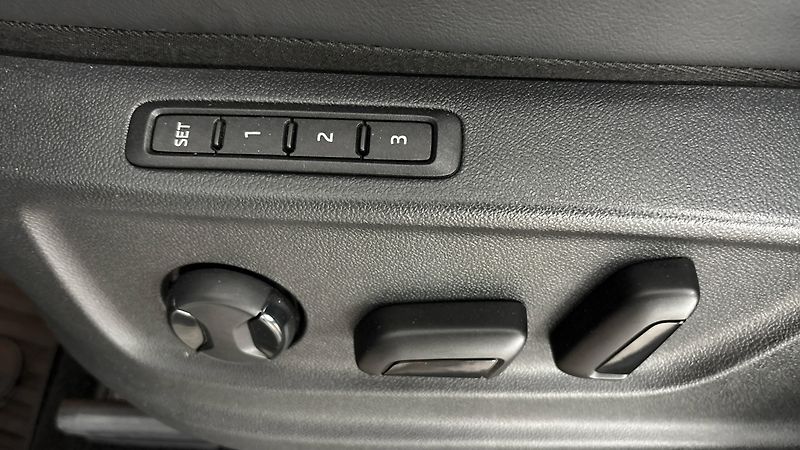 Škoda Kodiaq 2.0 TDI DSG 4x4 Style - fotka 22 z 32