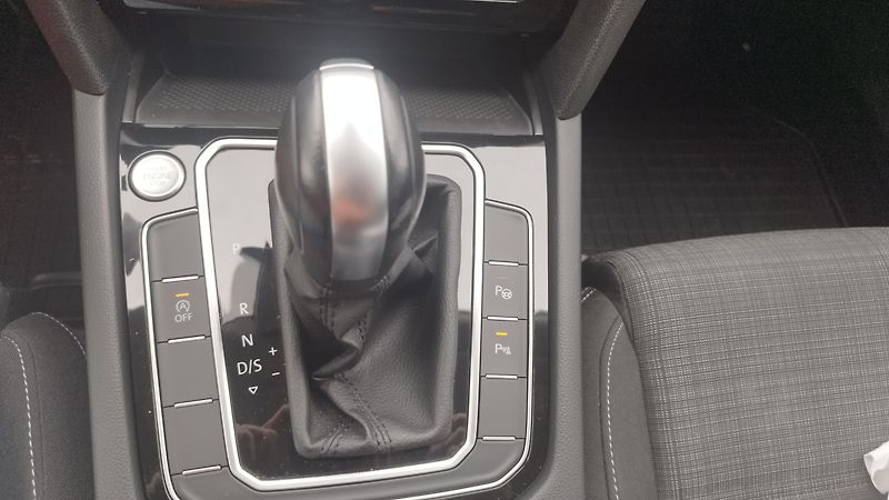 Volkswagen Passat 2.0TDI, DSG,volat-608 081 843 - fotka 18 z 18