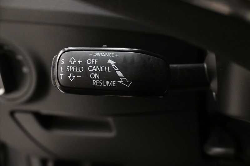 Škoda Superb 2,0 TDI 110 kW DSG Style Záruk - fotka 22 z 31