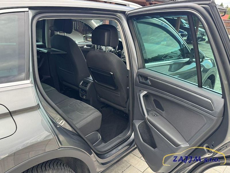 Volkswagen Tiguan 2.0TDI 4x4 + tažné, kamera - fotka 50 z 60