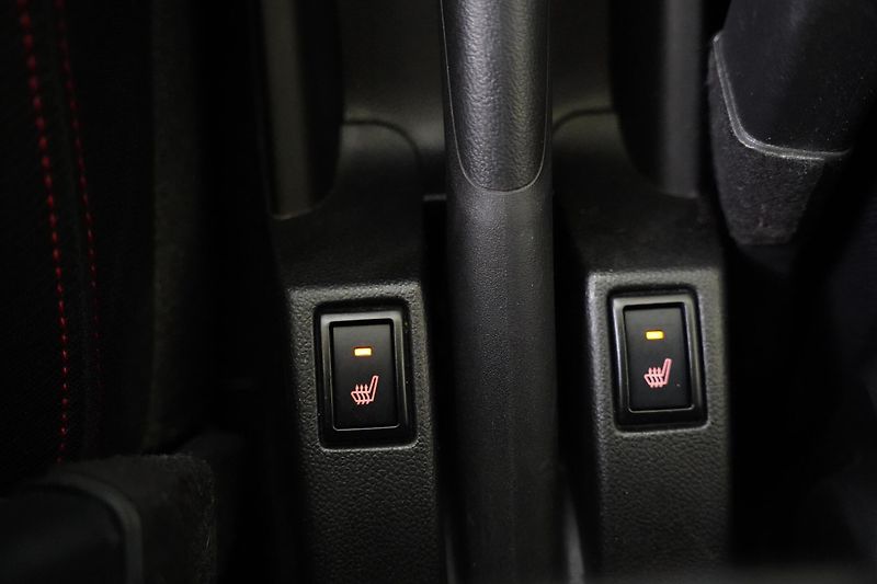 Suzuki Swift - fotka 20 z 23