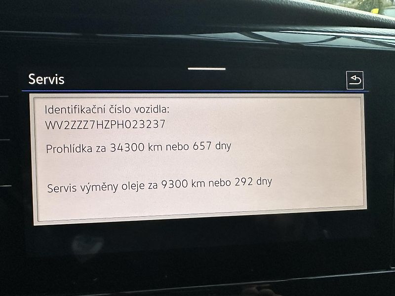 Volkswagen Multivan (2022) - fotka 18 z 21