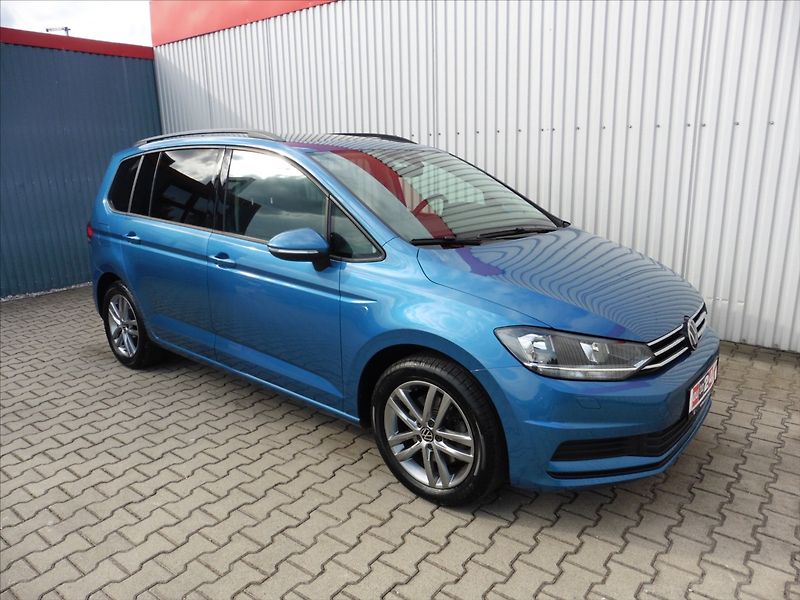 Volkswagen Touran 1,5 TSi Highline Navi - fotka 2 z 18
