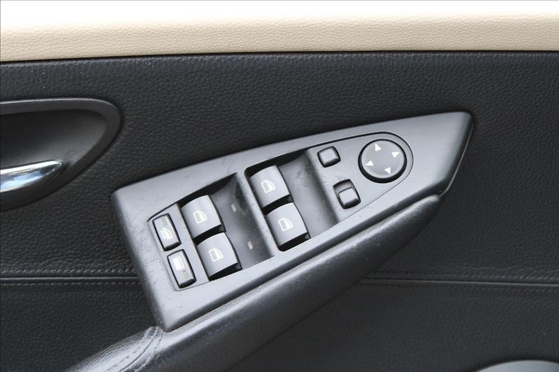 BMW Řada 6 635d / 210 kW / Cabrio - fotka 16 z 45