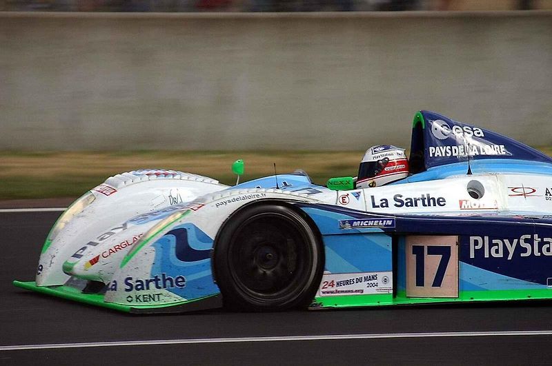 Před nedávnem oslavil 82. narozeniny rekordman v účasti na 24 hodin Le Mans, bývalý pilot F1 a držitel rekordu v letectví, francouzský automobilový závodník Henri Pescarolo. V roce 1984 závodil při Interserii v Mostě.