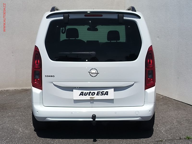 Opel Combo (2022) 1.5CDTi, 1.maj,ČR, Elegance - fotka 5 z 19
