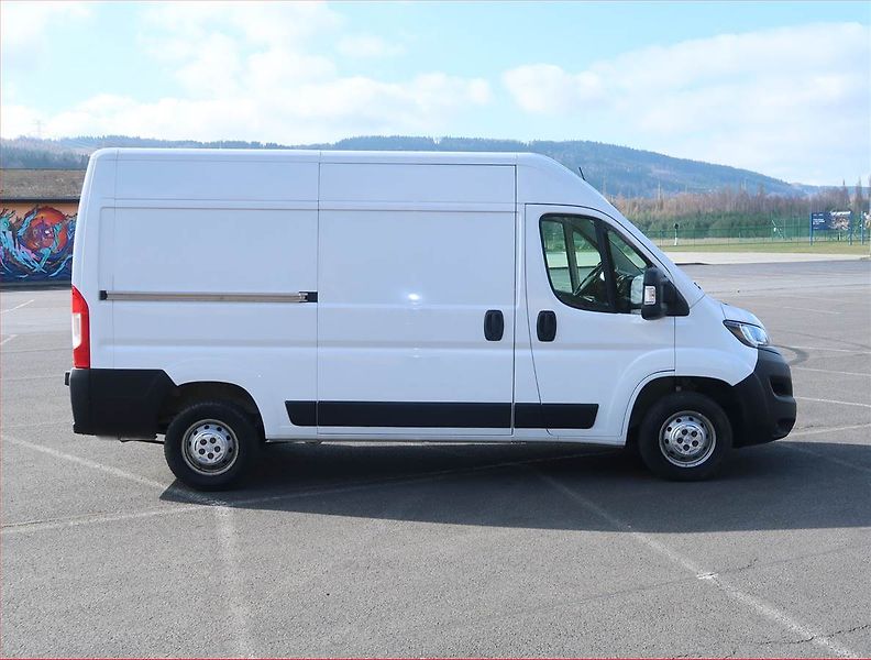 Peugeot Boxer (2024) 2.2 BlueHDi, L2H2, 1.0t, ČR - fotka 6 z 14