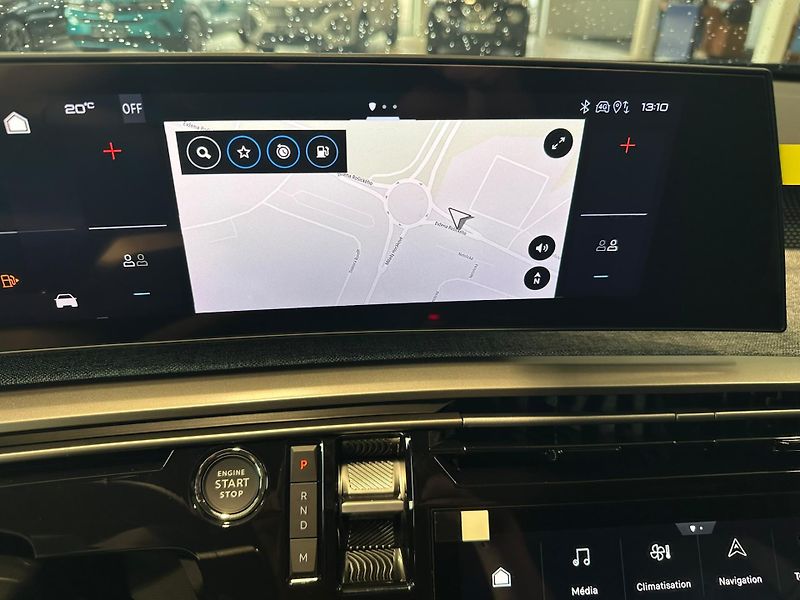 Peugeot 5008 (2026) GT Hybrid 145 e-DCS6 - fotka 13 z 21