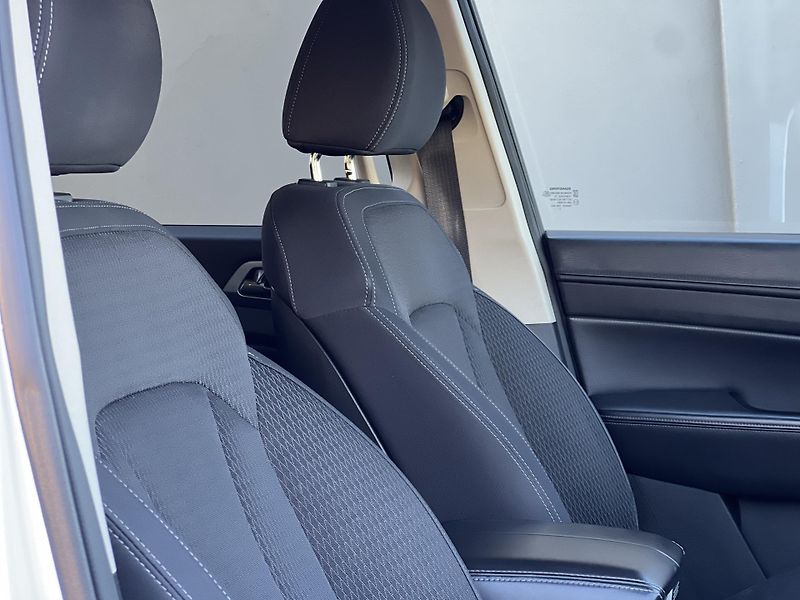 SsangYong Rexton 2.2D 4x2 KAMERA TEMPOMAT  - fotka 29 z 40