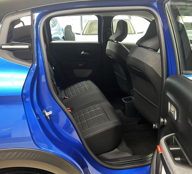 Citroën C3 (2025)  PLUS Turbo 100k Manual     - fotka 12 z 22