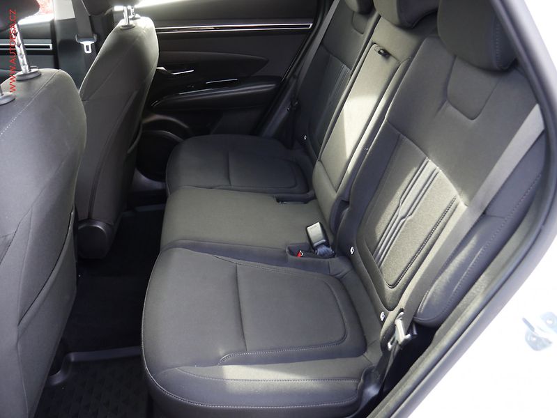 Hyundai Tucson (2021) 1.6CRDi, ČR, AT, kamera - fotka 10 z 18