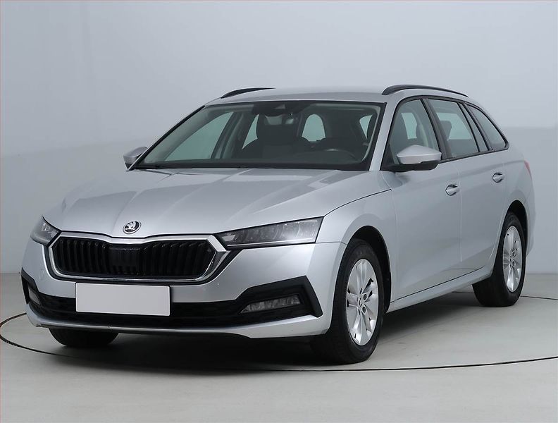 Škoda Octavia (2023) Ambition 2.0 TDI, ČR,1.maj - fotka 2 z 17