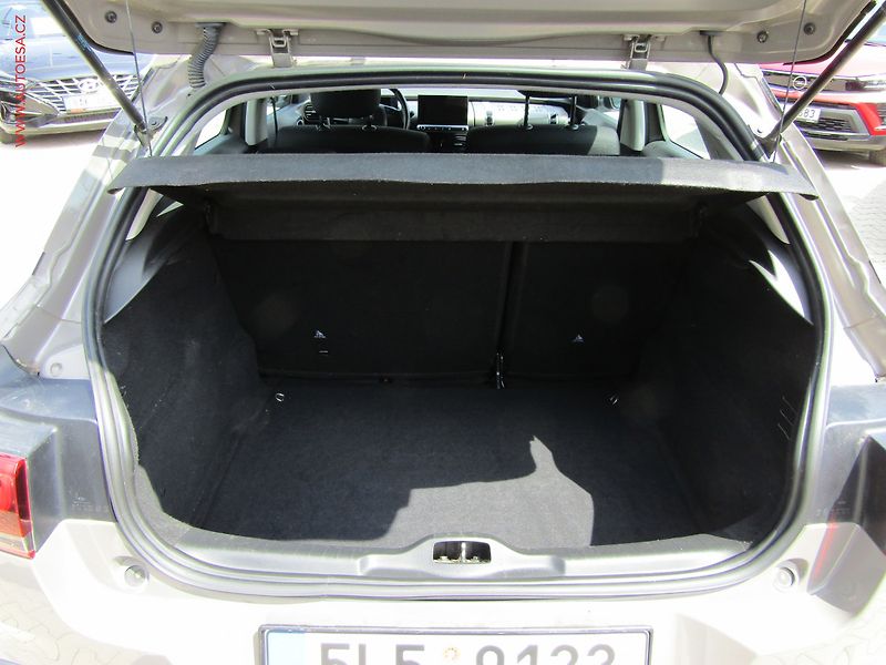 Citroën C4 Cactus (2018) 1.2 PT, ČR, servis.kniha - fotka 7 z 16