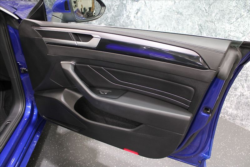 Volkswagen Arteon Shooting Brake 2,0 TDI 4Motion R-line 1.maj. - fotka 10 z 35