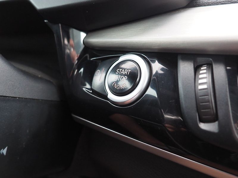 BMW X5 (2017) 3.0d xDrive, 4x4, Pano - fotka 32 z 43